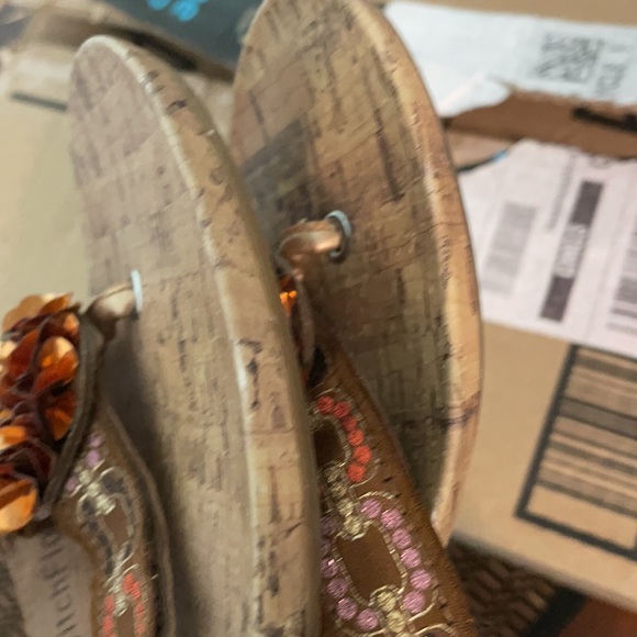 Look - Picture 2 of 3